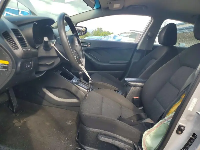 2016 KIA FORTE LX  