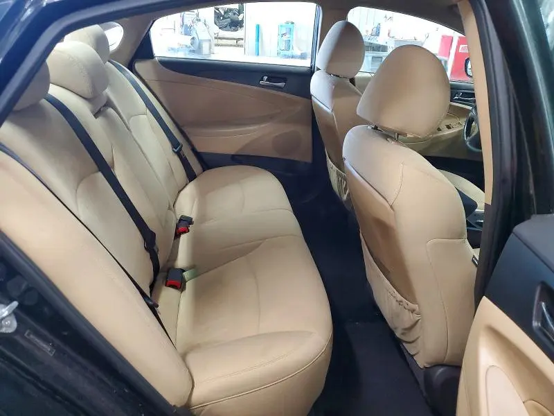 2012 HYUNDAI SONATA GLS  