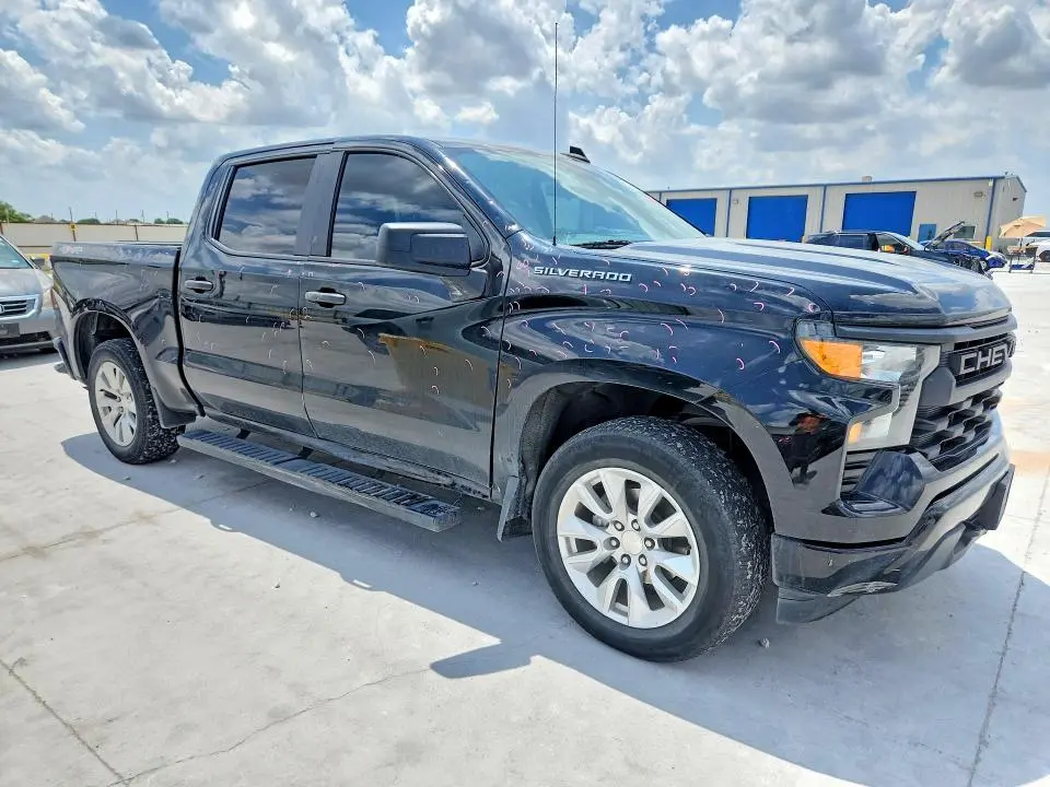 2022 CHEVROLET SILVERADO K1500 CUSTOM  