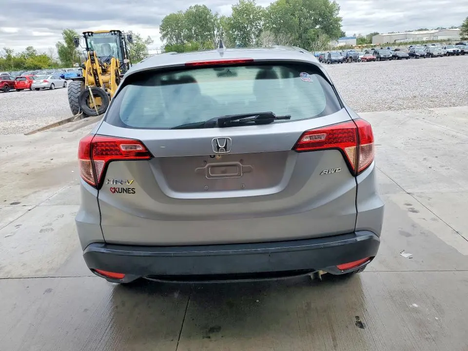 2017 HONDA HR-V LX  