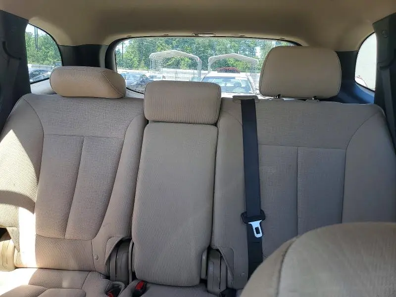 2010 HYUNDAI SANTA FE GLS  
