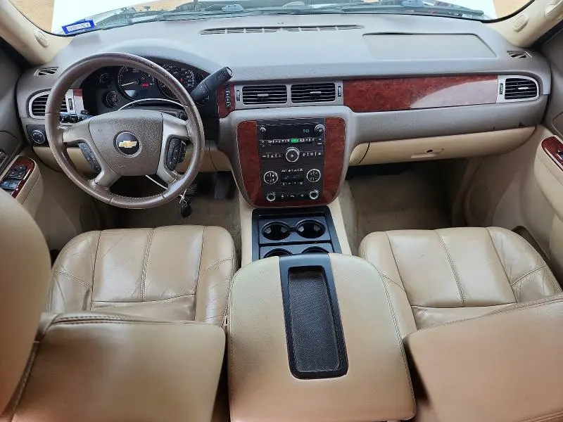 2011 CHEVROLET SUBURBAN C1500 LT  
