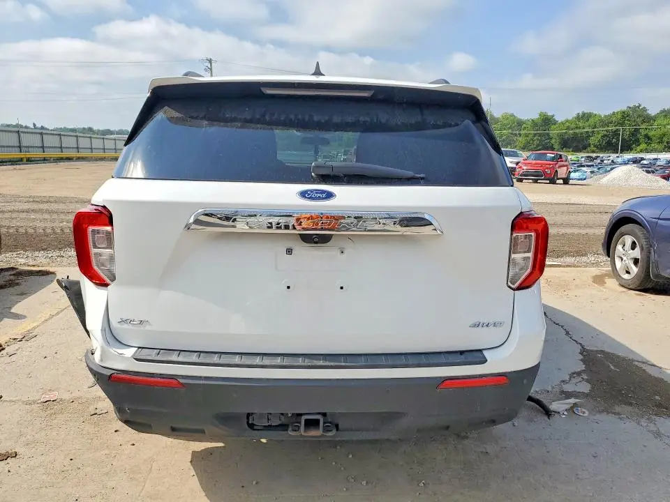 2022 FORD EXPLORER XLT  