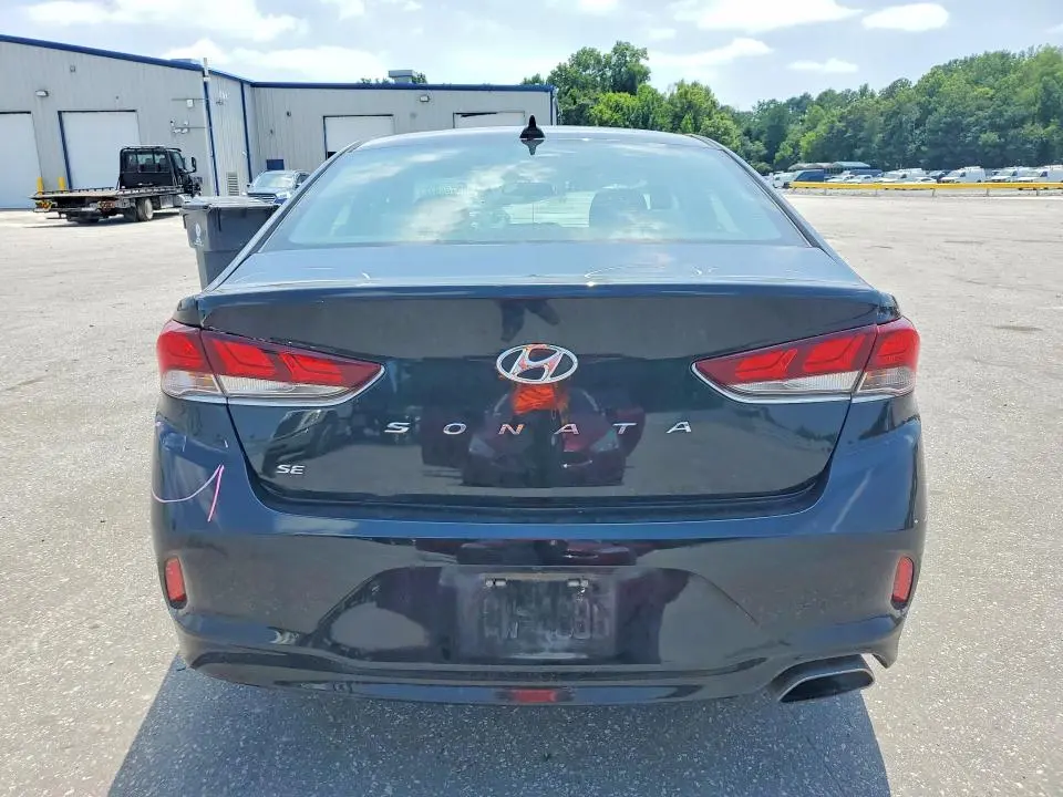 2018 HYUNDAI SONATA SE  