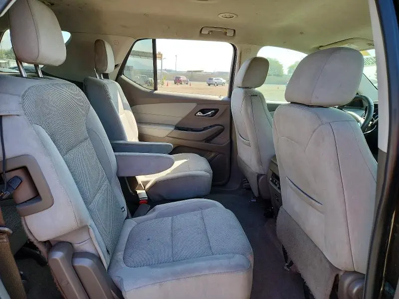 2018 CHEVROLET TRAVERSE LT  