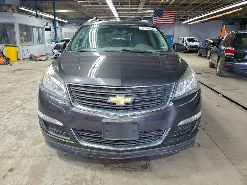 2014 CHEVROLET TRAVERSE LS  