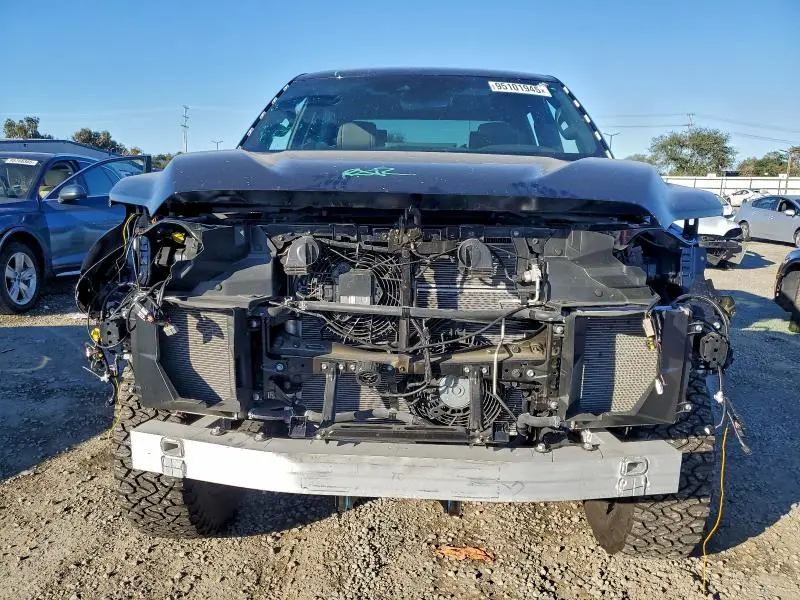 2025 TOYOTA TUNDRA CREWMAX LIMITED  