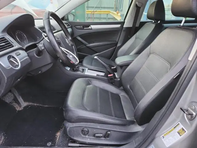 2012 VOLKSWAGEN PASSAT SE  