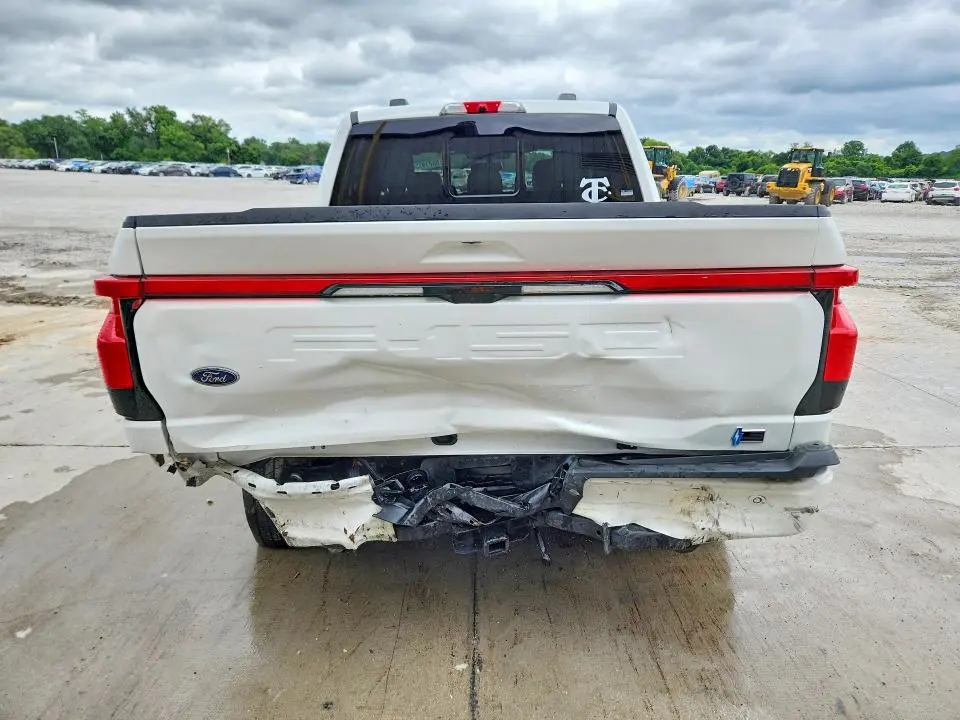 2023 FORD F150 LIGHTNING PRO  