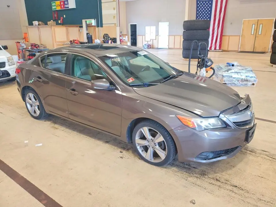 2013 ACURA ILX 20 TECH  