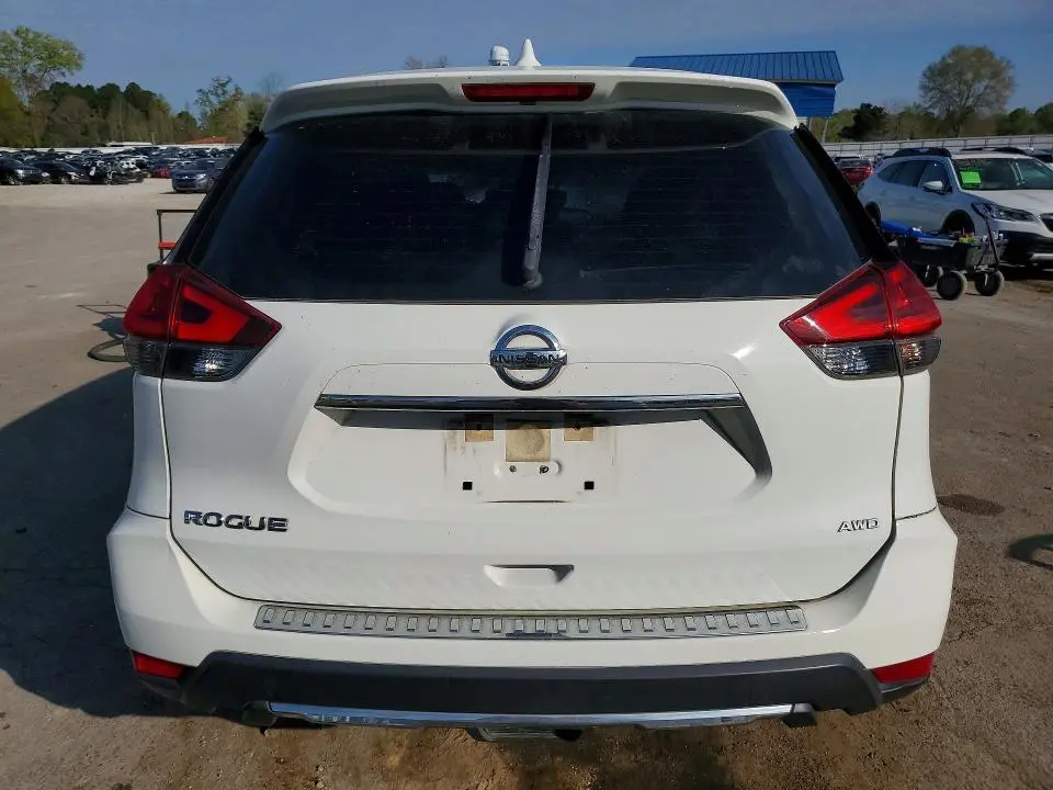 2018 NISSAN ROGUE S  
