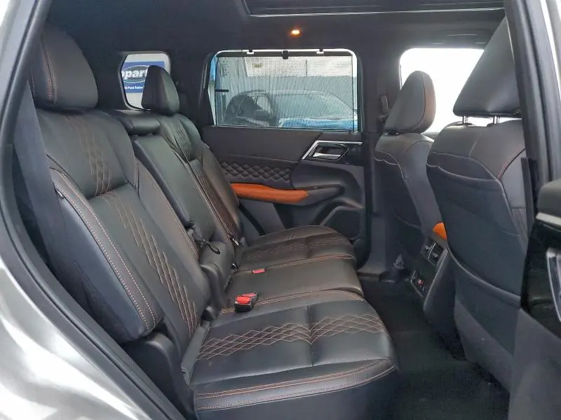 2022 MITSUBISHI OUTLANDER SEL  