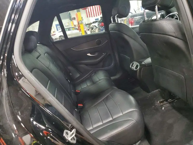 2022 MERCEDES-BENZ GLC 300 4MATIC  