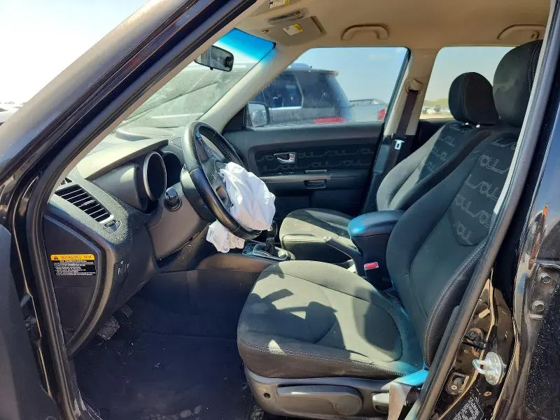 2013 KIA SOUL +  