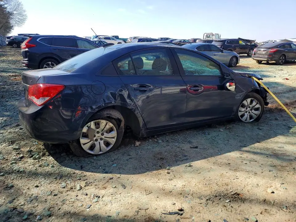 2015 CHEVROLET CRUZE LS  