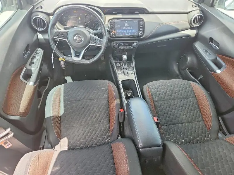 2021 NISSAN KICKS SR  
