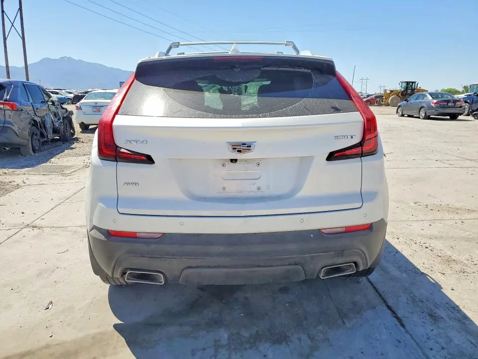 2022 CADILLAC XT4 LUXURY  