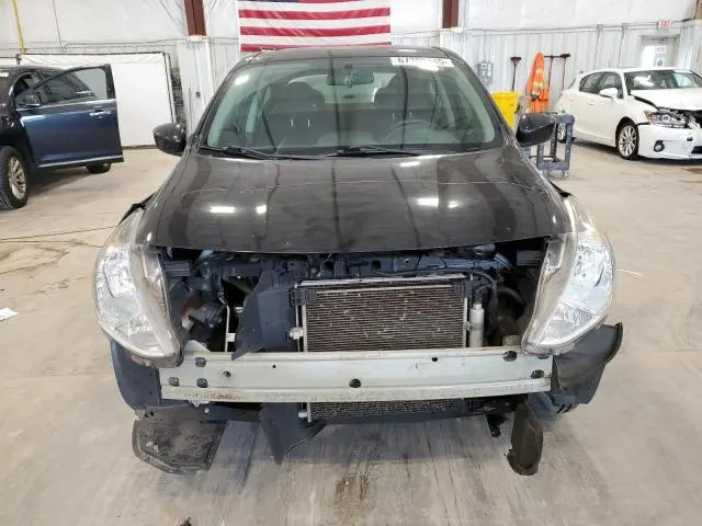 2019 NISSAN VERSA S  