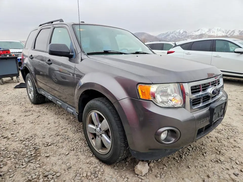 2012 FORD ESCAPE XLT  