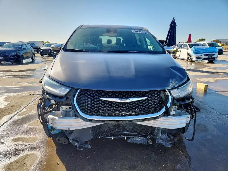 2023 CHRYSLER PACIFICA HYBRID LIMITED  