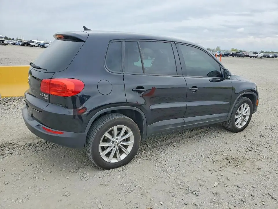 2014 VOLKSWAGEN TIGUAN S  