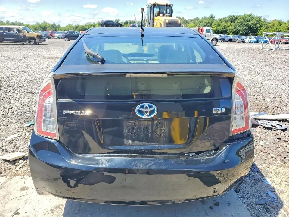 2013 TOYOTA PRIUS TWO  