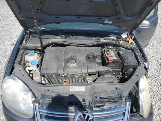 2010 VOLKSWAGEN JETTA SE  