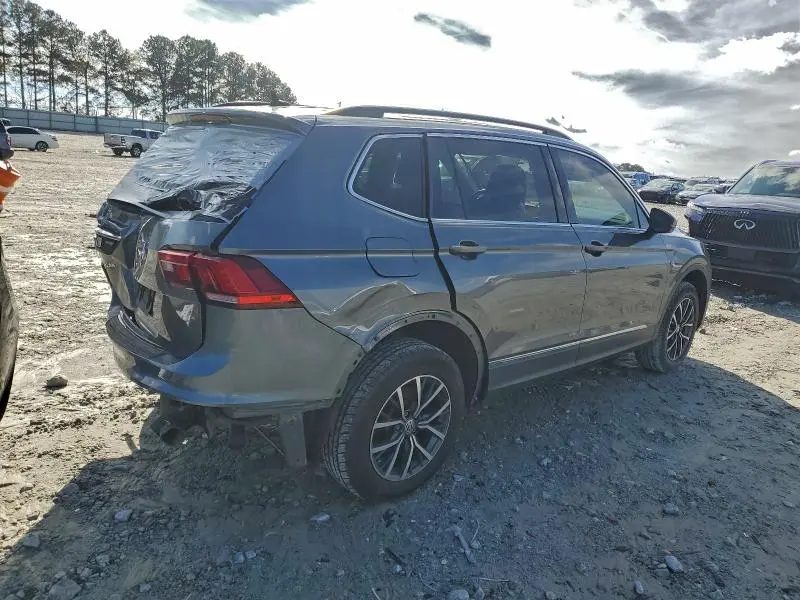 2020 VOLKSWAGEN TIGUAN SE  