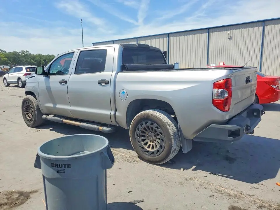 2014 TOYOTA TUNDRA CREWMAX SR5  