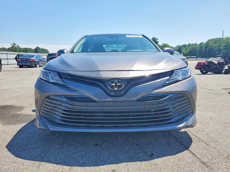2018 TOYOTA CAMRY LE  
