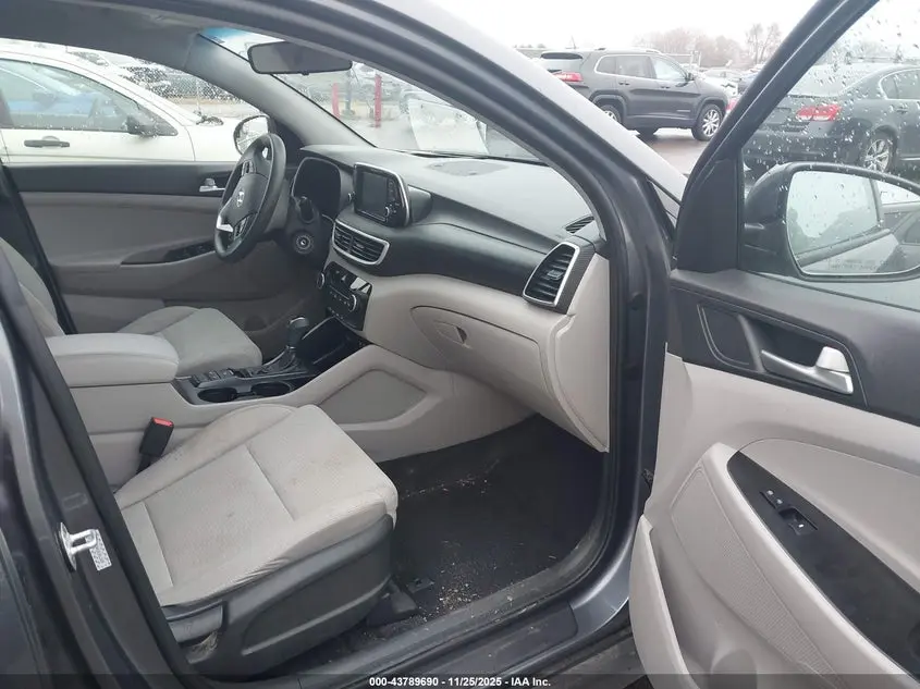 2019 HYUNDAI TUCSON SE