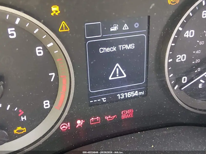 2016 HYUNDAI TUCSON SE
