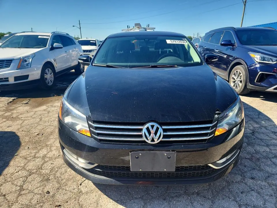 2015 VOLKSWAGEN PASSAT S  