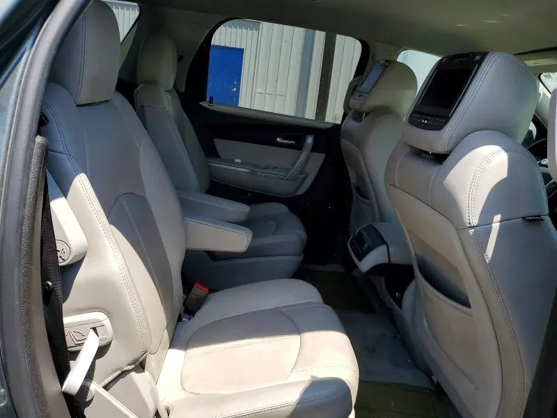 2011 GMC ACADIA SLT-1  