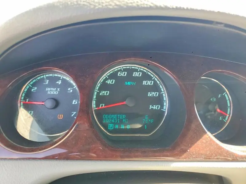 2010 BUICK LUCERNE CX  