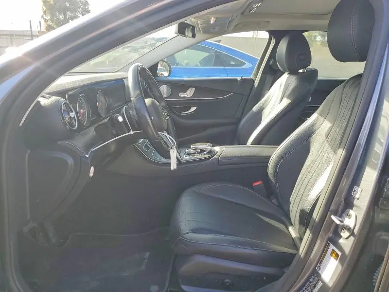 2019 MERCEDES-BENZ E 300  