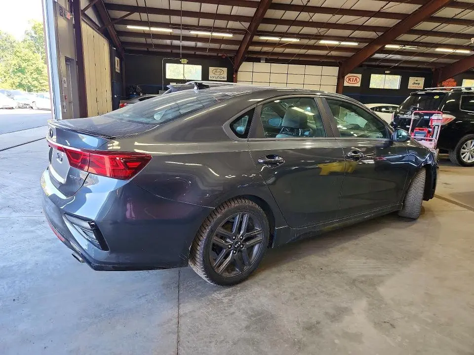 2021 KIA FORTE GT LINE  