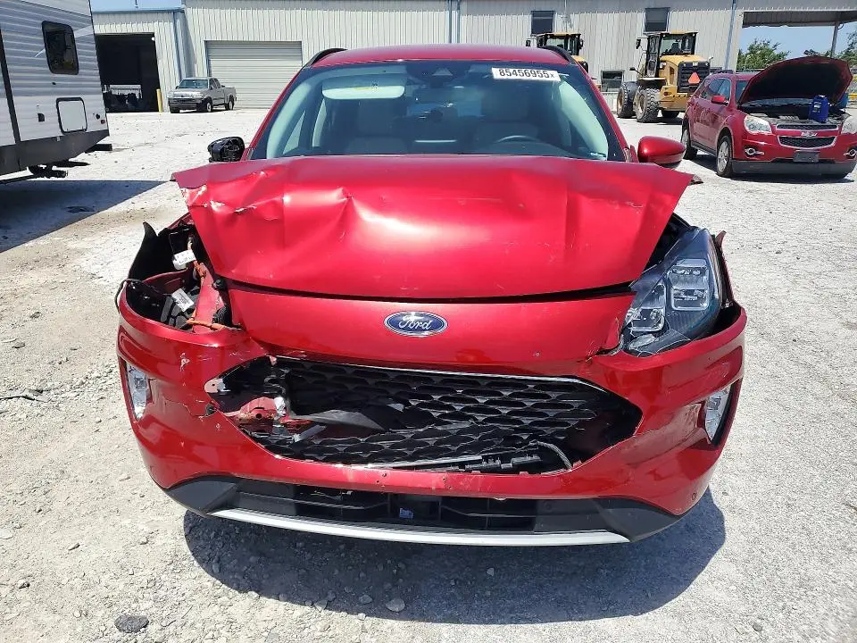 2021 FORD ESCAPE TITANIUM  