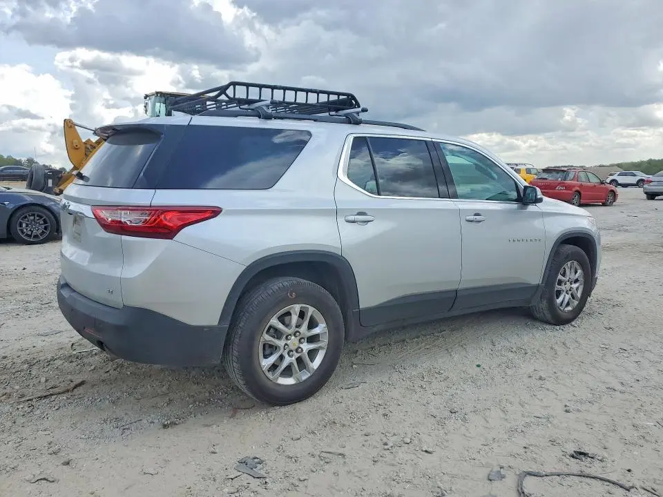 2021 CHEVROLET TRAVERSE LT  