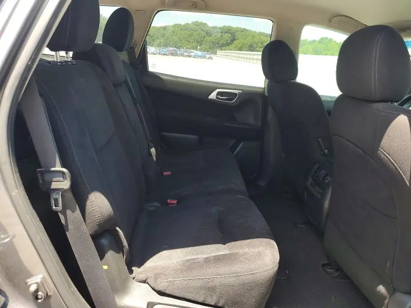 2016 NISSAN PATHFINDER S  
