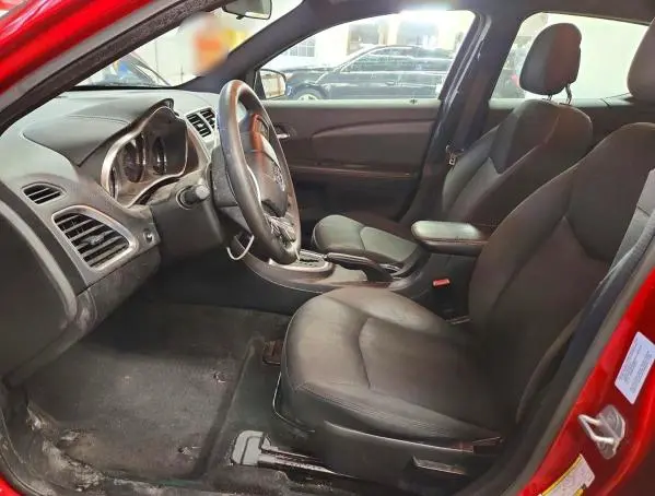 2013 DODGE AVENGER SE  
