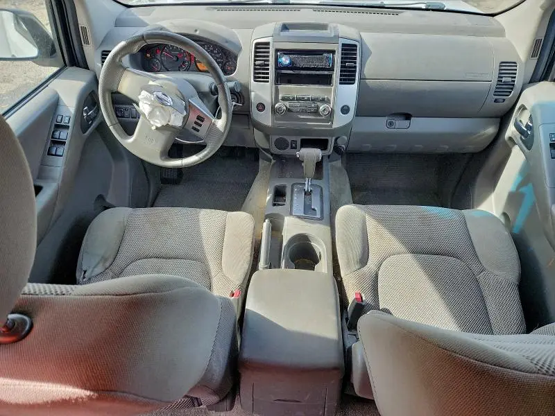 2011 NISSAN FRONTIER S  