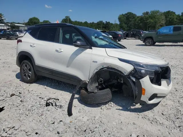 2023 KIA SELTOS S  