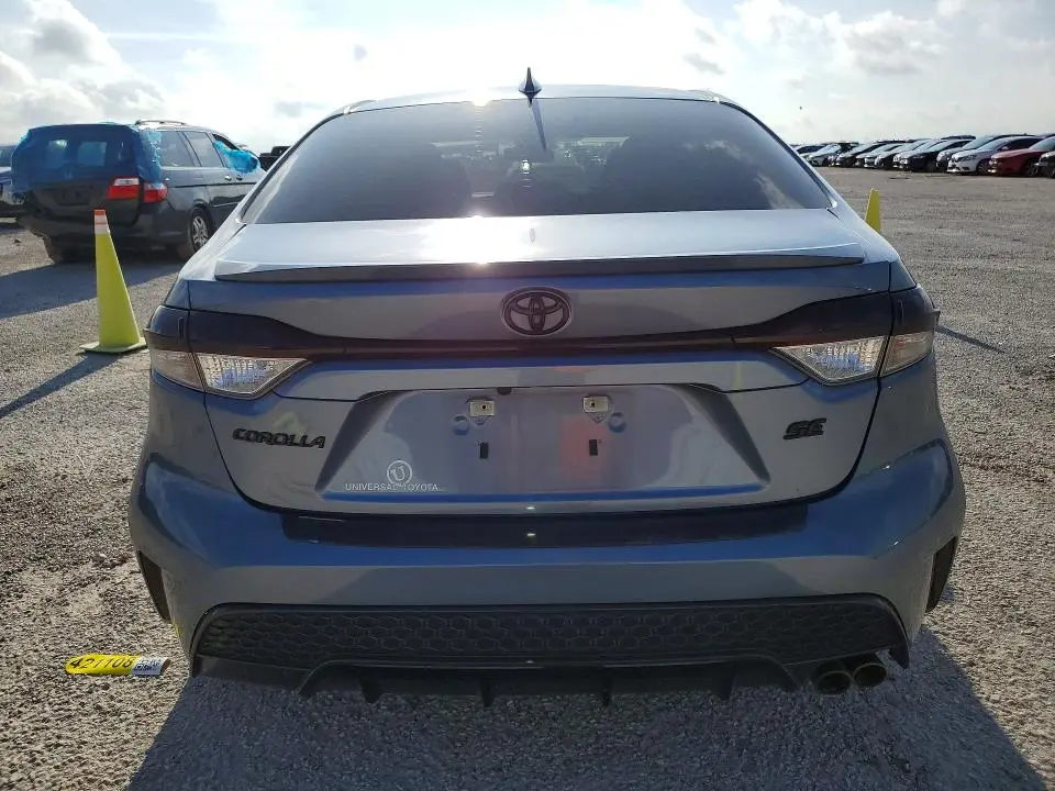 2022 TOYOTA COROLLA SE  