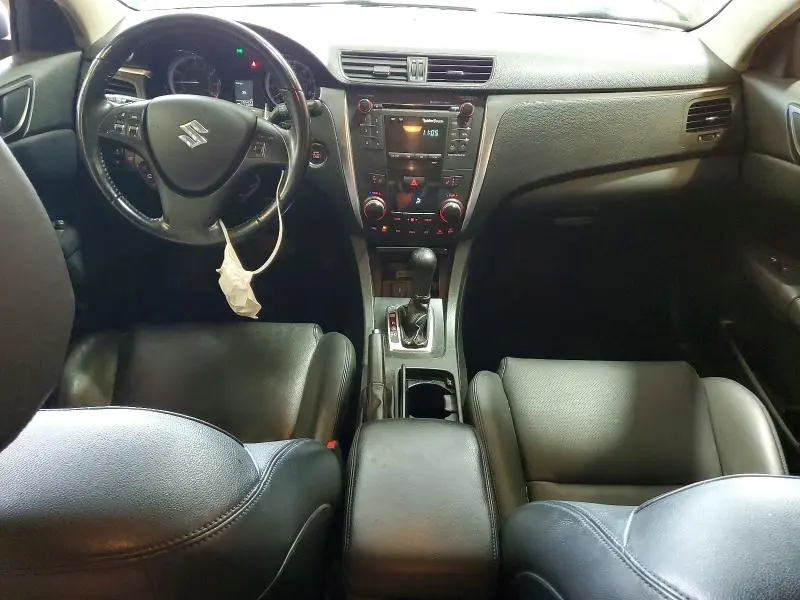 2010 SUZUKI KIZASHI SLS  