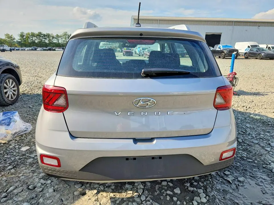 2026 HYUNDAI VENUE SEL  