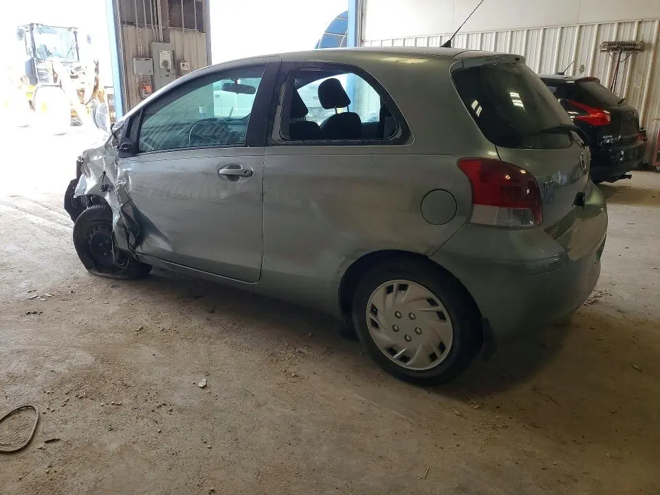 2010 TOYOTA YARIS BASE  
