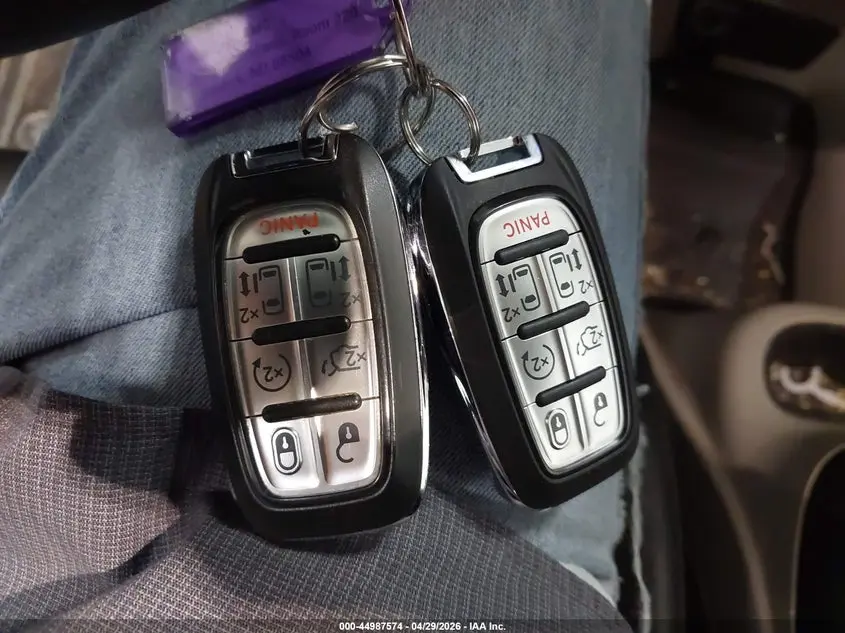 2023 CHRYSLER PACIFICA HYBRID TOURING L