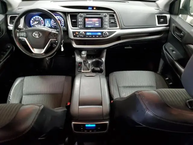 2015 TOYOTA HIGHLANDER LE  