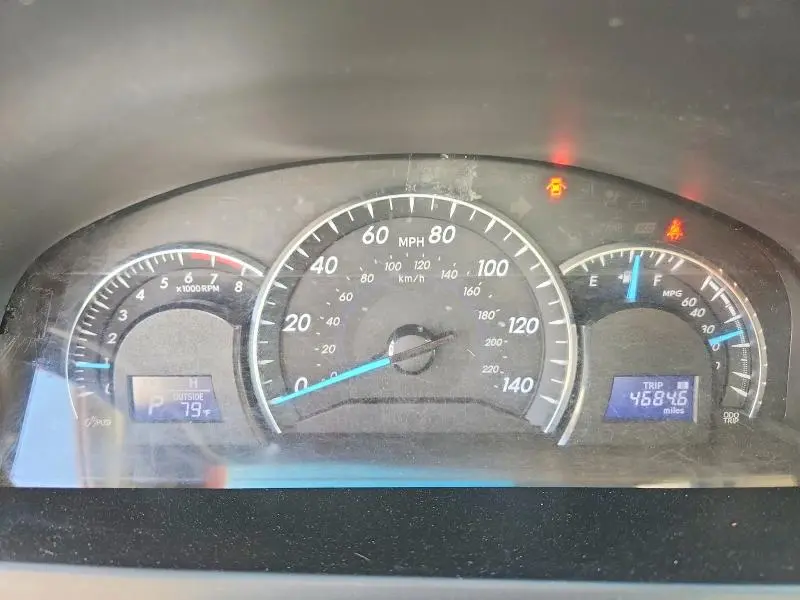 2014 TOYOTA CAMRY XLE  